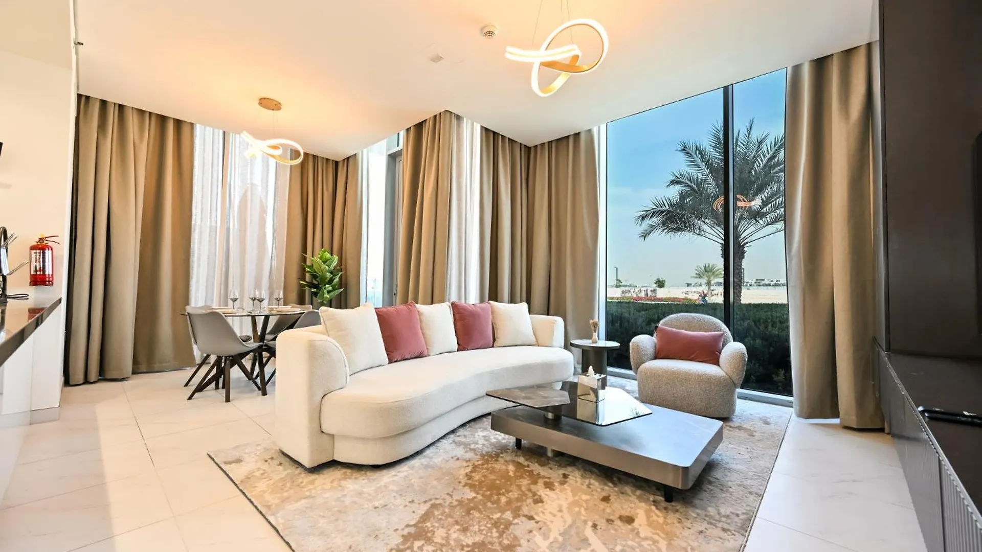 Relax In Style 2Br Huge Terrace Lagoon Access Dubái