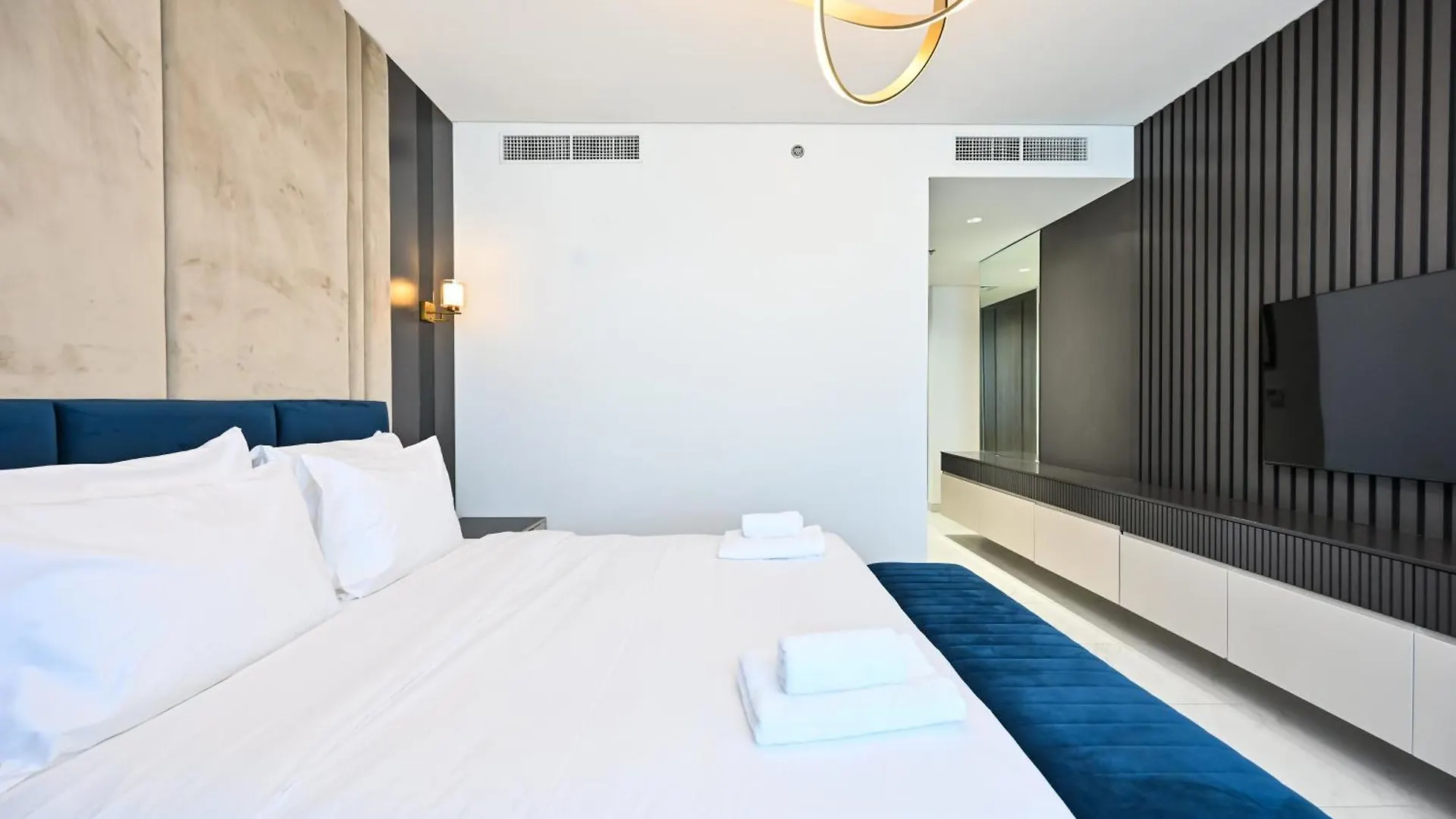 Apartment Relax In Style 2Br Huge Terrace Lagoon Access Dubai