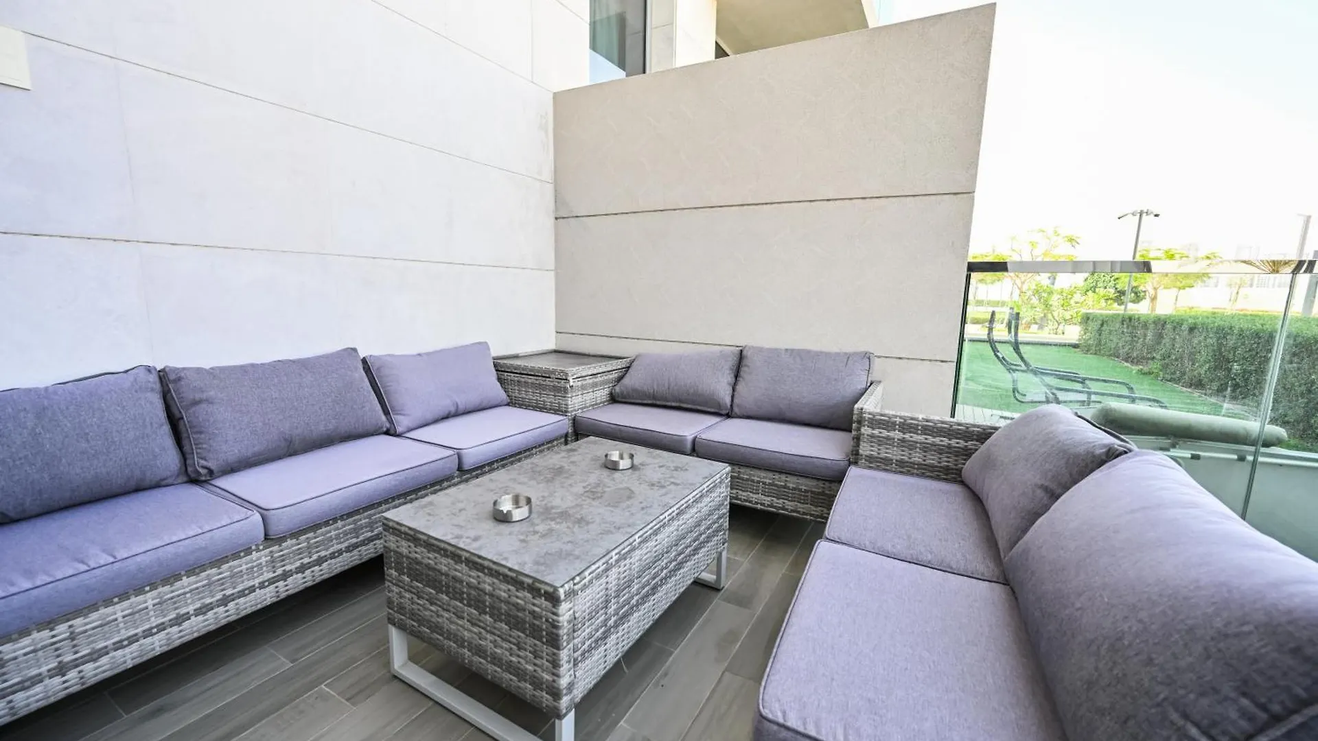 Relax In Style 2Br Huge Terrace Lagoon Access Dubai 0*,